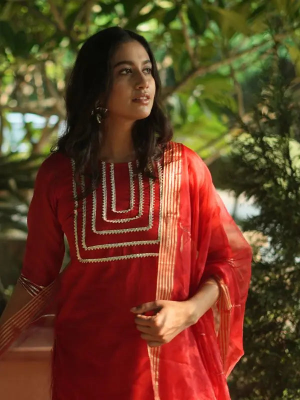Chanderi Silk Kurta Set with Dupatta | Red | Rehiyah SOW